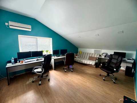 комерційна за адресою Січових Стрільців вул. (Артема), 127