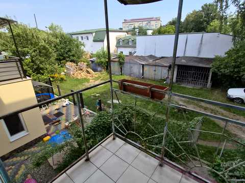 будинок за адресою Донецька вул., 9