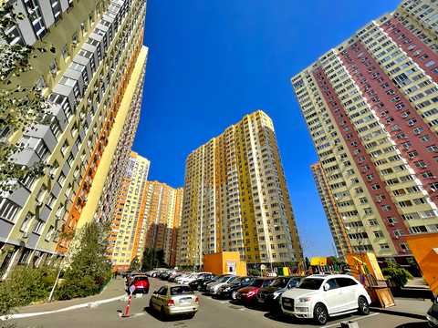 квартира по адресу Сім'ї Кульженків ул. (Петра Дегтяренка), 8