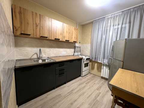 квартира за адресою Жолудева, 1а