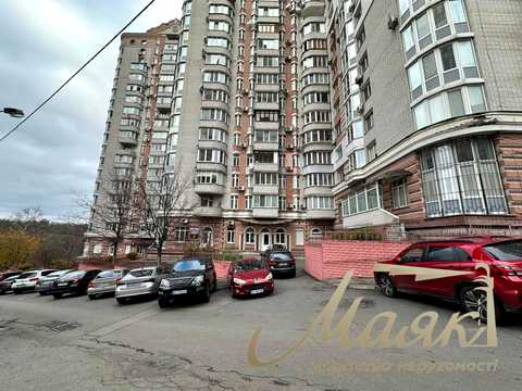 квартира за адресою Степана Руданського вул., 4-6