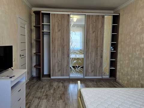квартира за адресою Святошинська вул., 27