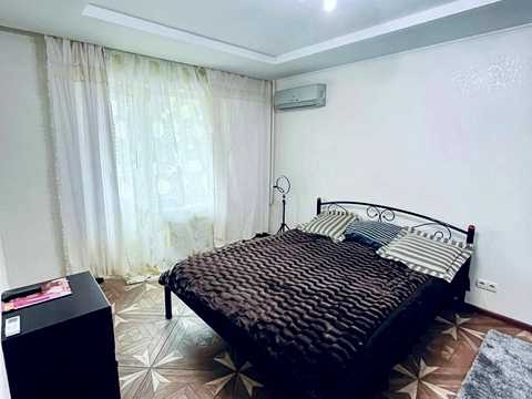 квартира за адресою Жилянська вул., 76