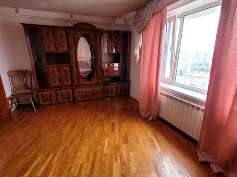 квартира за адресою Ревуцького вул., 42-А
