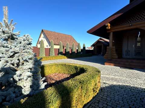 будинок за адресою с. Зарічани, Броварська, 2
