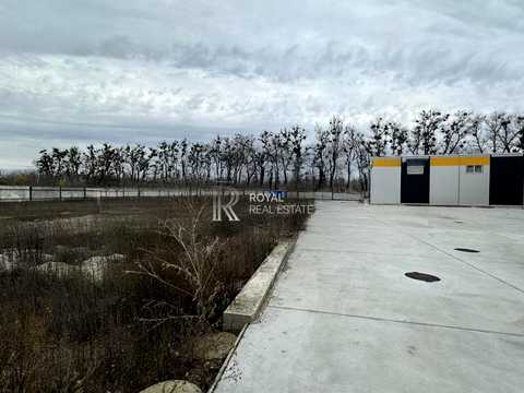 комерційна за адресою Кленовий, 5