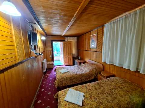 комерційна за адресою с. Гребенів, Тараса Шевченка вул., 84в