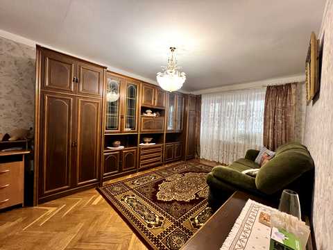 квартира за адресою Митрополита Андрея Шептицького вул. (Анатолія Луначарського), 3-А