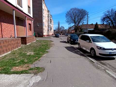 комерційна за адресою Рівне, вул. Пересопницька, 170
