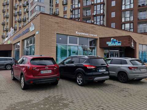комерційна за адресою Вітрука вул., 6-Г