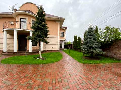 будинок за адресою Грушевського вул.