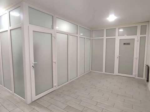 комерційна за адресою Рівне, вул. Дворецька, 46