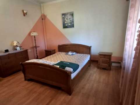 дом по адресу Центральна