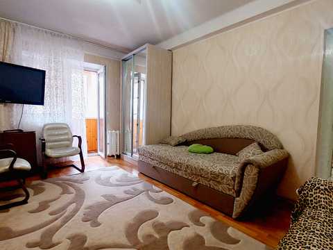 квартира за адресою Зодчих вул., 62-А