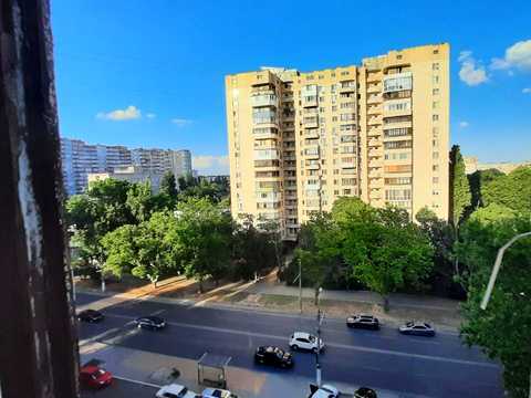 квартира за адресою Академіка Корольова вул., 44