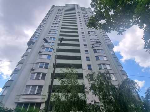комерційна за адресою Депутатська вул., 23-А