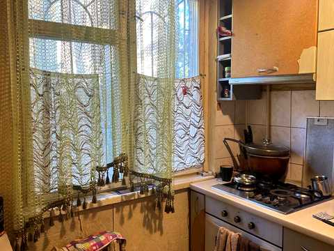 квартира за адресою Радісна вул., 11