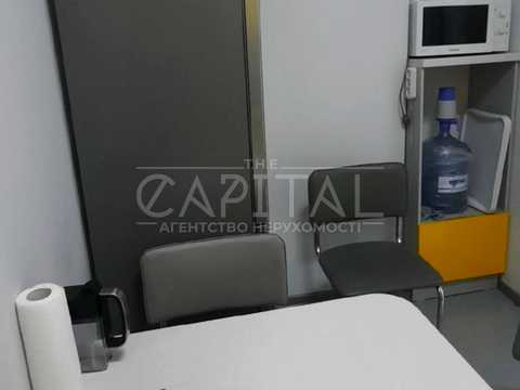 коммерческая по адресу Старонаводницкая ул., 2/20