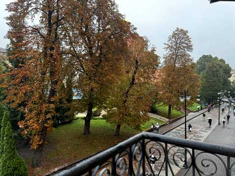 квартира за адресою Лисенка вул., 1