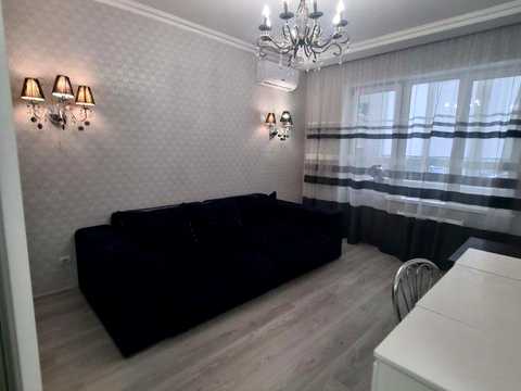 квартира за адресою Олександра Свіща вул. (Середня), 49