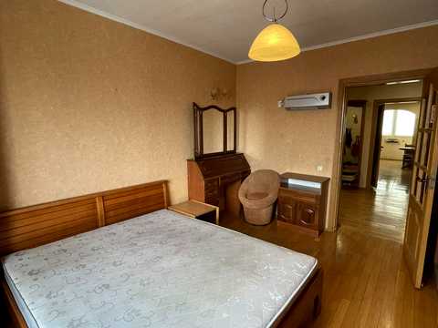 квартира по адресу Ревуцкого ул., 23