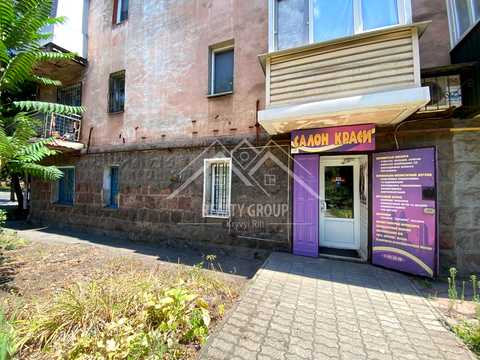 комерційна за адресою Соборності вул. (Косіора), 30