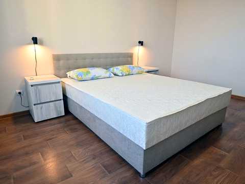 квартира за адресою Ревуцького вул., 54-Б