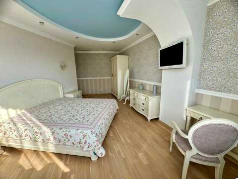 квартира по адресу Королеви Єлизавети ІІ ул. (Глинки), 2