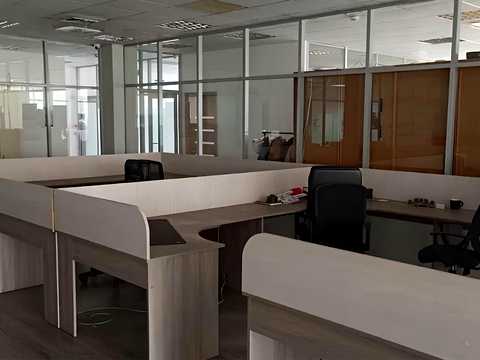 комерційна за адресою Київ, Нововокзальна вул., 2
