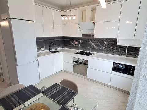 квартира по адресу Озёрная ул., 3