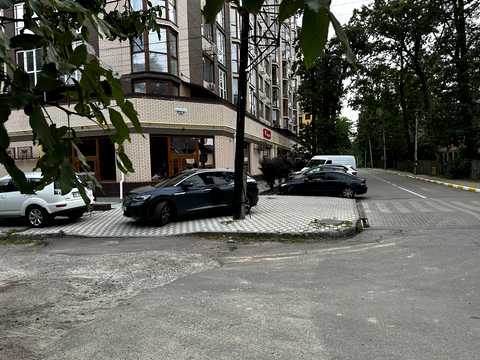 комерційна за адресою Василя Стуса вул. (Пушкінська), (64/68)