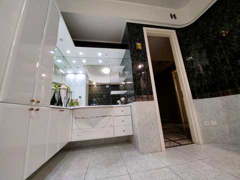 квартира за адресою Володимира Моссаковського вул. (Клари Цеткін), 8