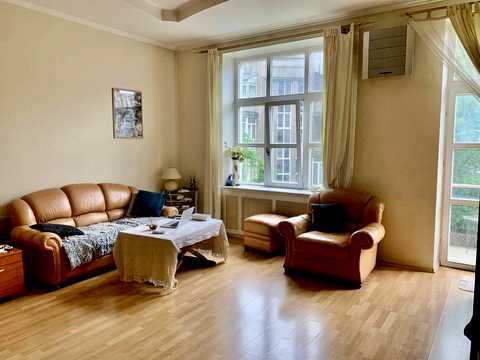 квартира по адресу Институтская ул., 25