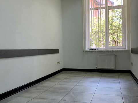 комерційна за адресою Героїв Майдану вул. (Червоноармійська), 31