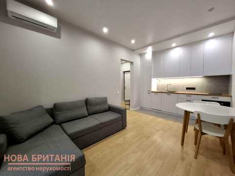 квартира за адресою Михайла Максимовича вул. (Онуфрія Трутенка), 28-Д