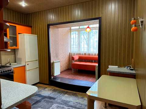 квартира за адресою Вишнева вул., 52