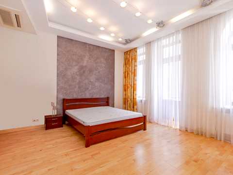 квартира за адресою Воздвиженська вул., 33