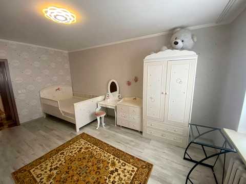 квартира за адресою Олени Пчілки вул., 2-Б
