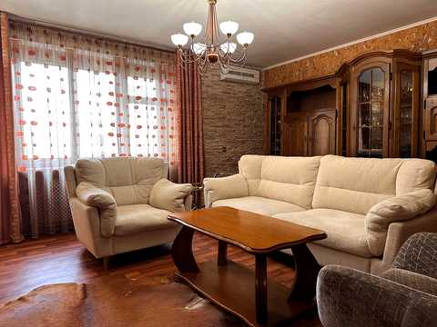квартира по адресу Славы бульв., 8