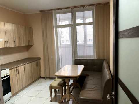 квартира за адресою Сім'ї Кульженків вул. (Петра Дегтяренка), 31-Б