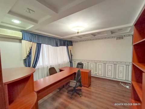комерційна за адресою Обсерваторний пров., 2/4