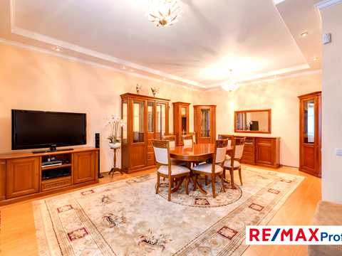 будинок за адресою Освіти, 15