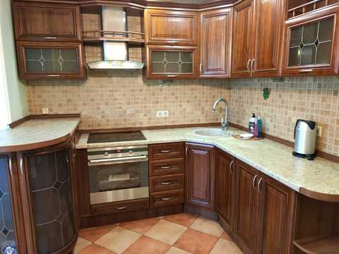 квартира за адресою Ревуцького вул., 21