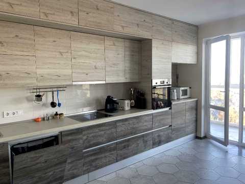 квартира за адресою Воскресенська вул., 18