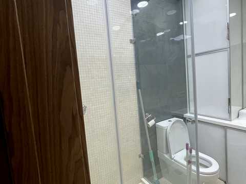 комерційна за адресою Золотоустівська вул., 30