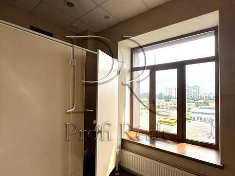 комерційна за адресою Володимира Сосюри вул., 6