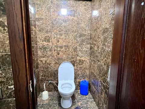 комерційна за адресою смт. Дашава, Стрийська, 4