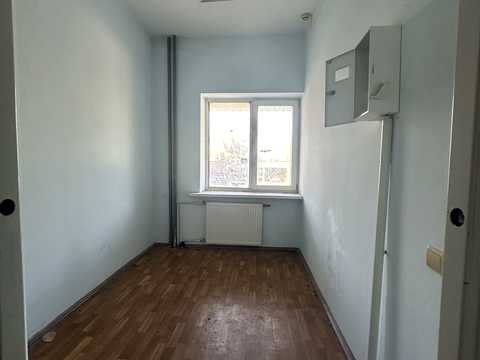 комерційна за адресою Барабашова вул., 32