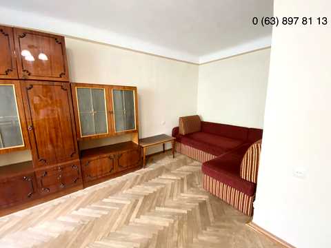 квартира за адресою Феодосійська вул., 4