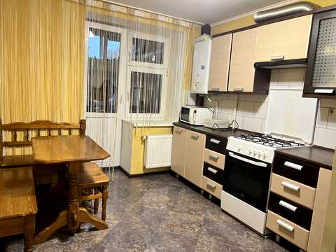 квартира по адресу Львовская ул., 12